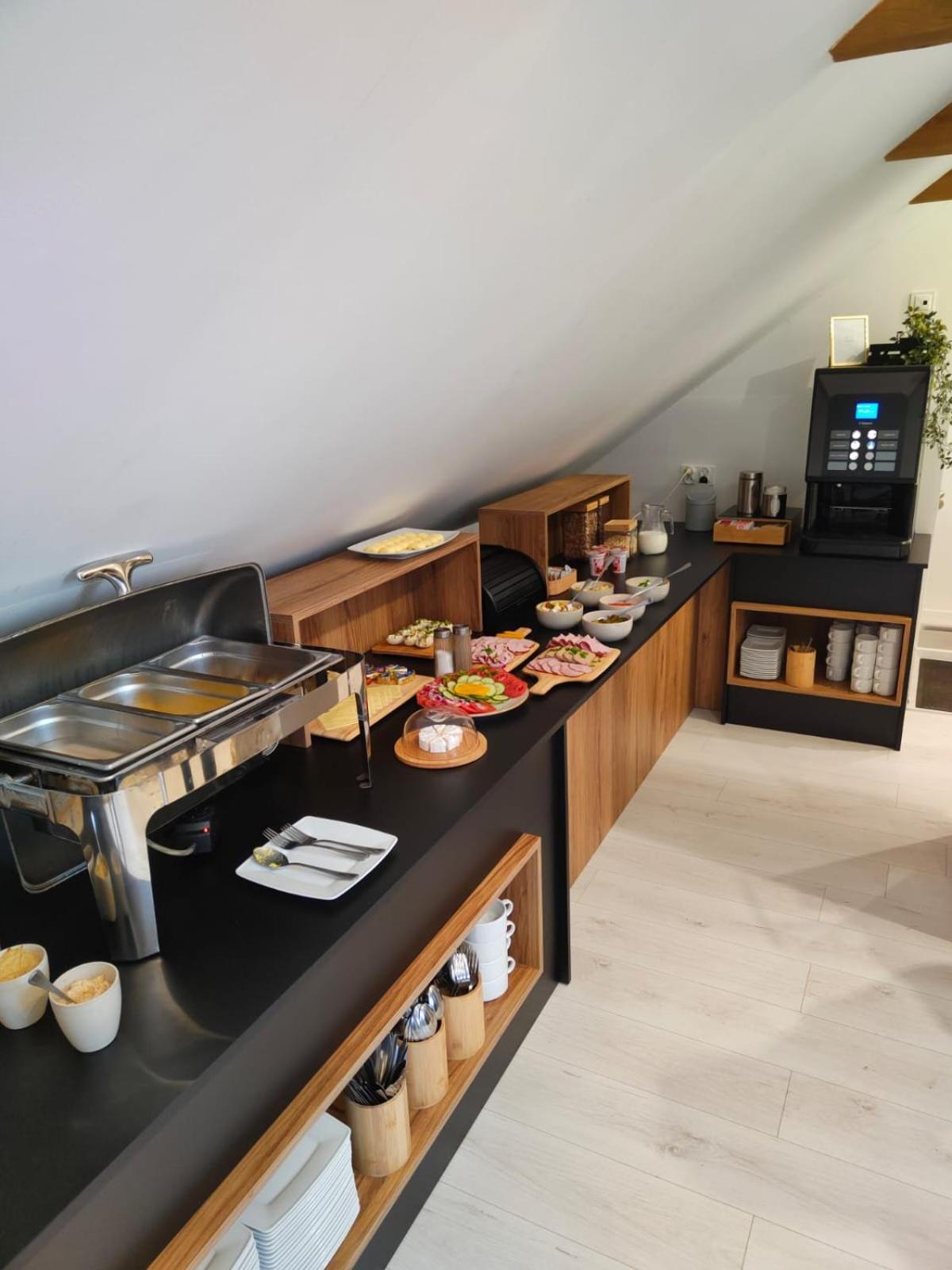Hotel Nenufar Premium Koscian Luaran gambar